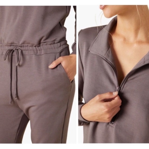 Beyond Yoga Ski Weekend Jumpsuit Mauve Cozy Fleece Size Small - Picture 3 of 7